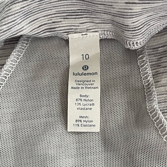 Lululemon Zip Up Jacket - Size: 10 - Picture 5 of 11